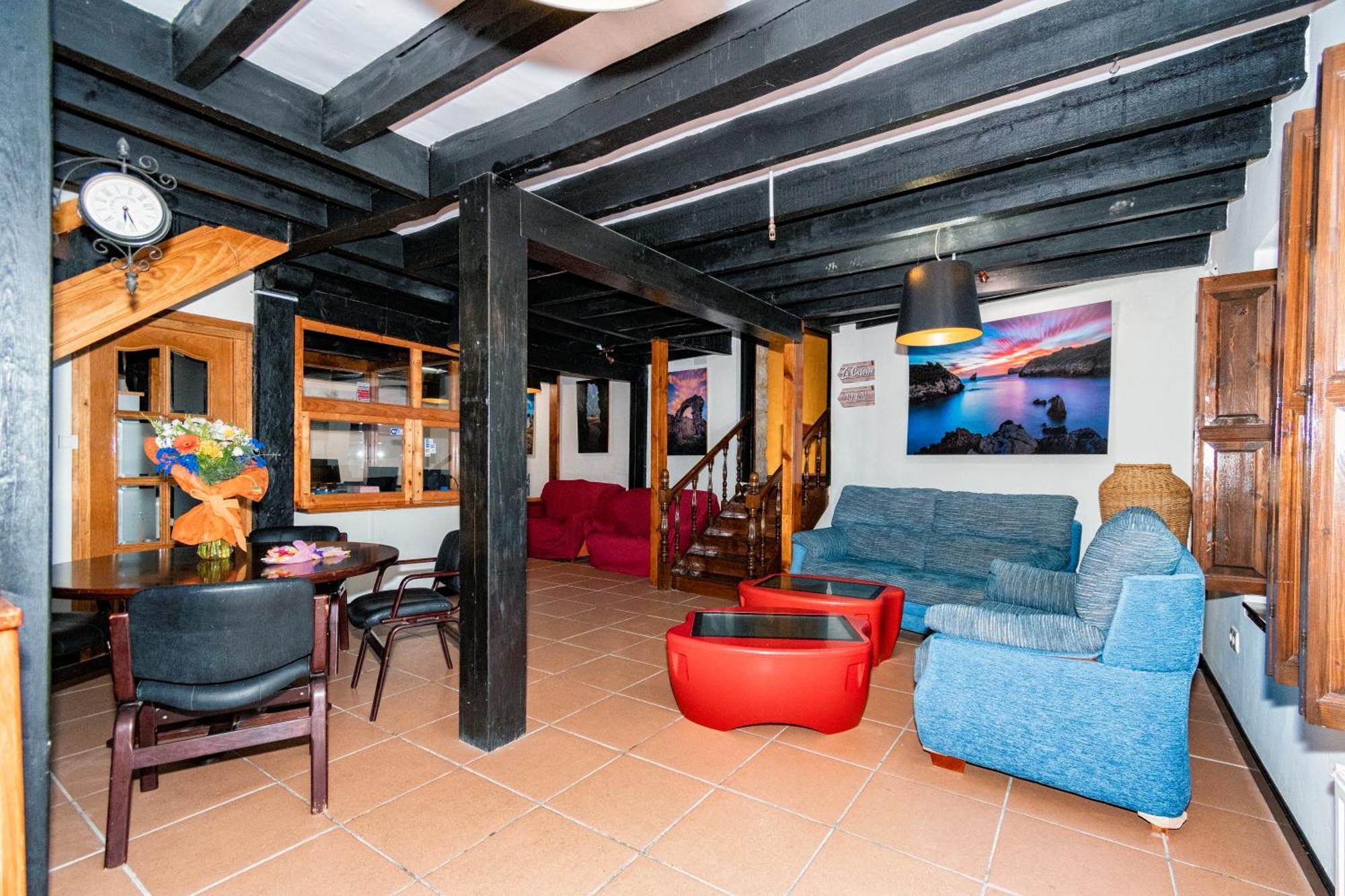 Albergue Santa Marina Buelna Ngoại thất bức ảnh