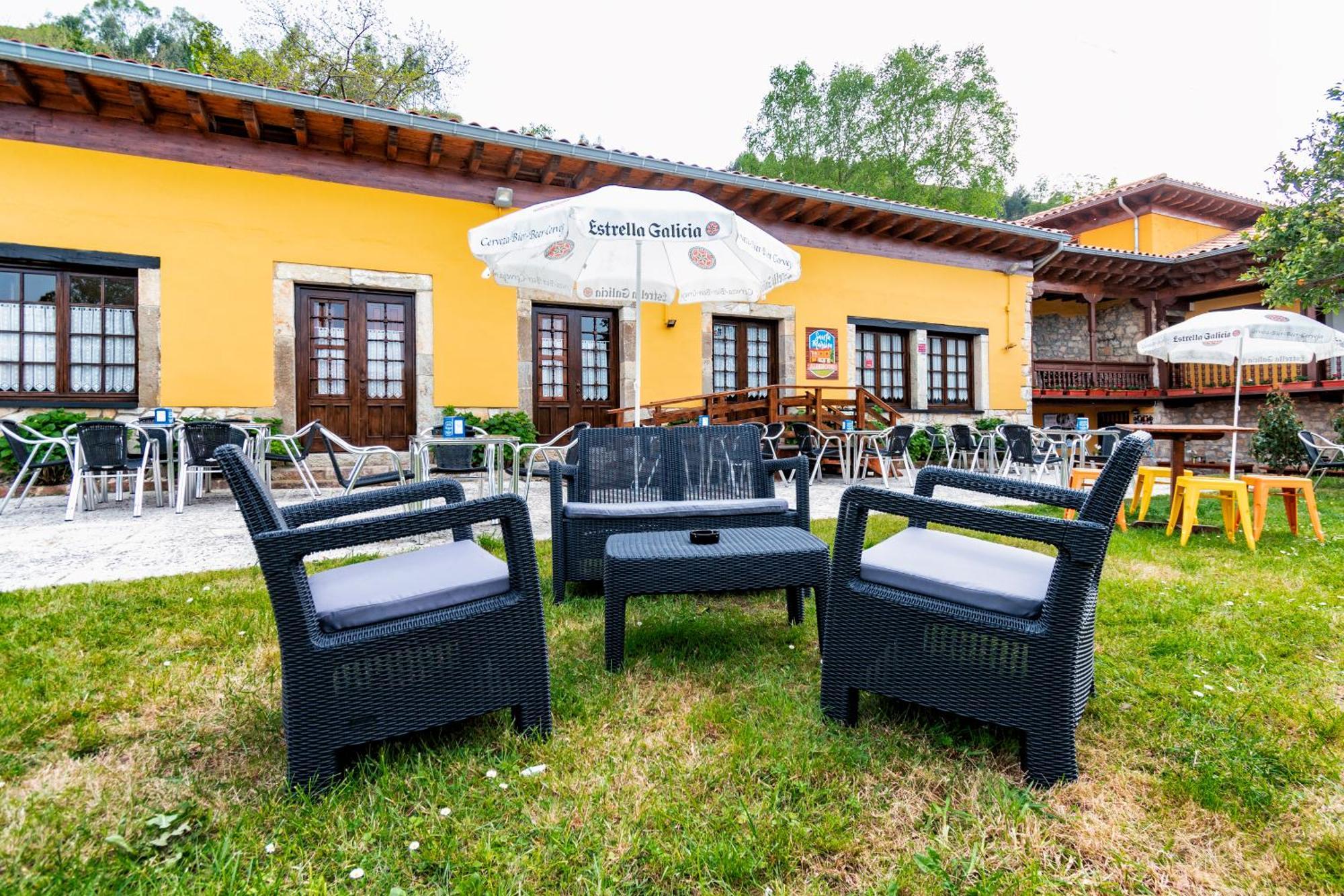 Albergue Santa Marina Buelna Ngoại thất bức ảnh