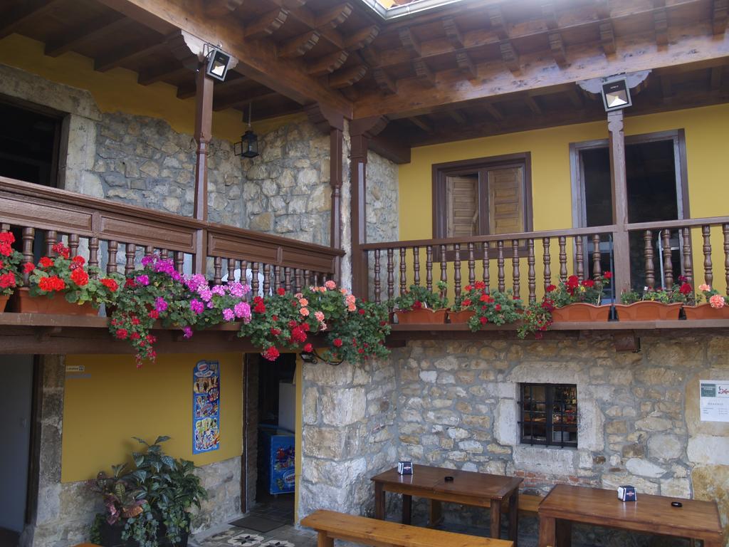 Albergue Santa Marina Buelna Ngoại thất bức ảnh