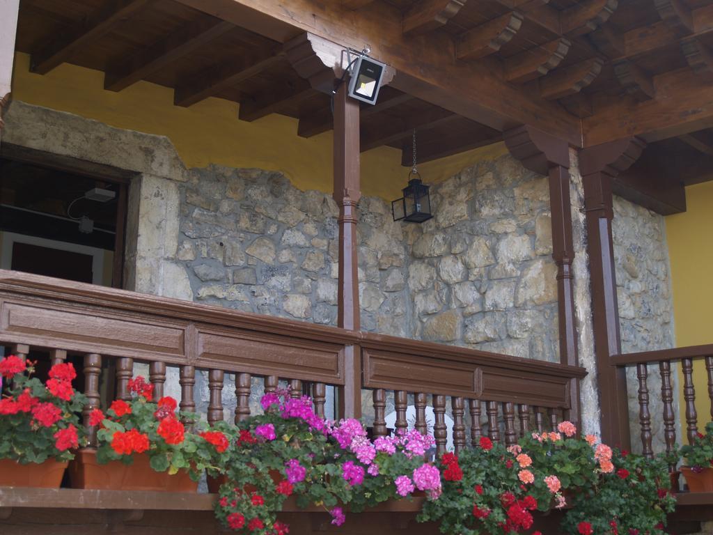 Albergue Santa Marina Buelna Ngoại thất bức ảnh