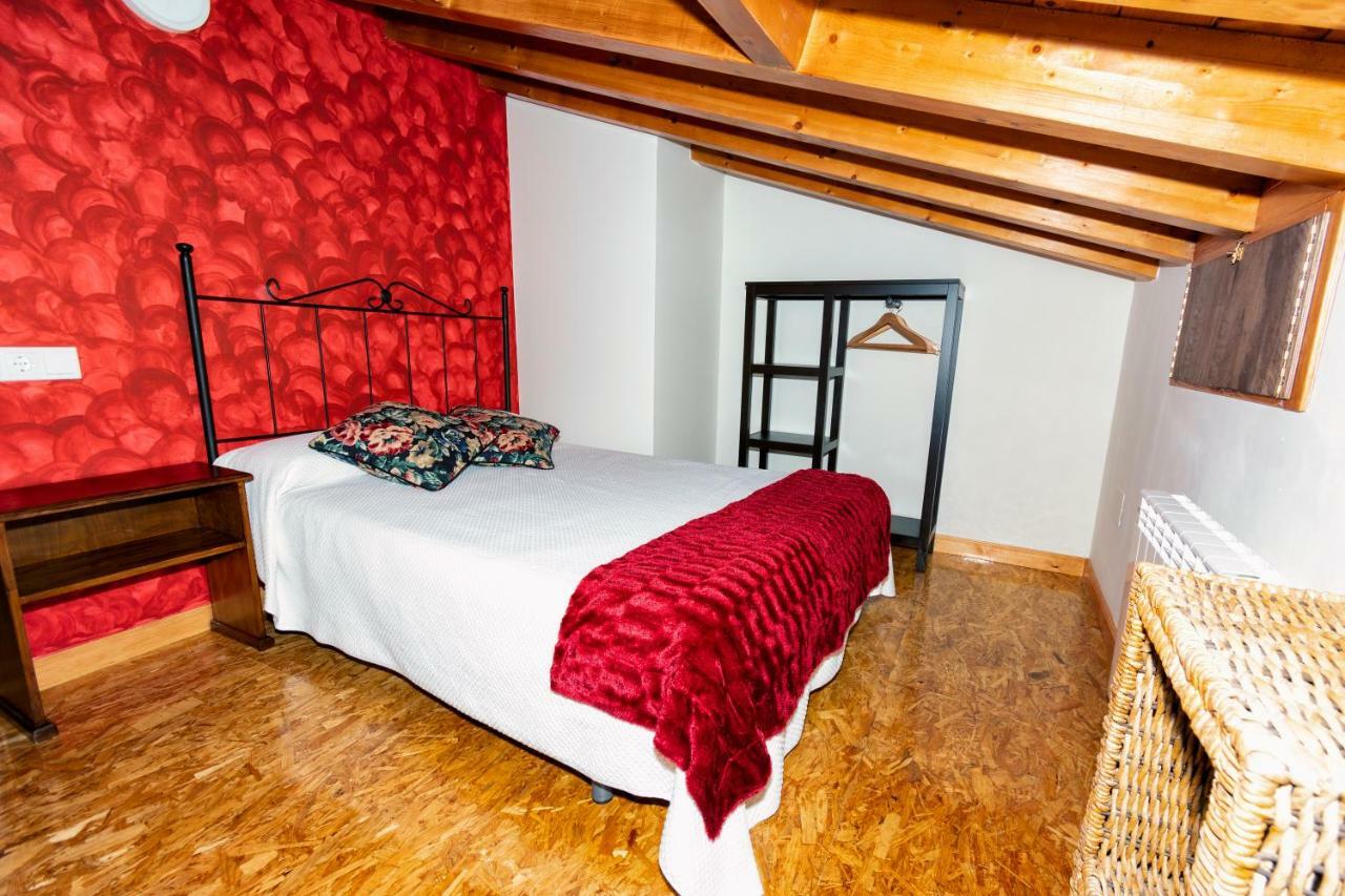 Albergue Santa Marina Buelna Ngoại thất bức ảnh